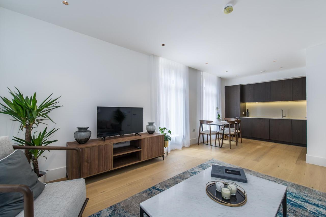 Stunning Apartment Building, Walking Distance To Ealing Broadway Tube! Екстер'єр фото